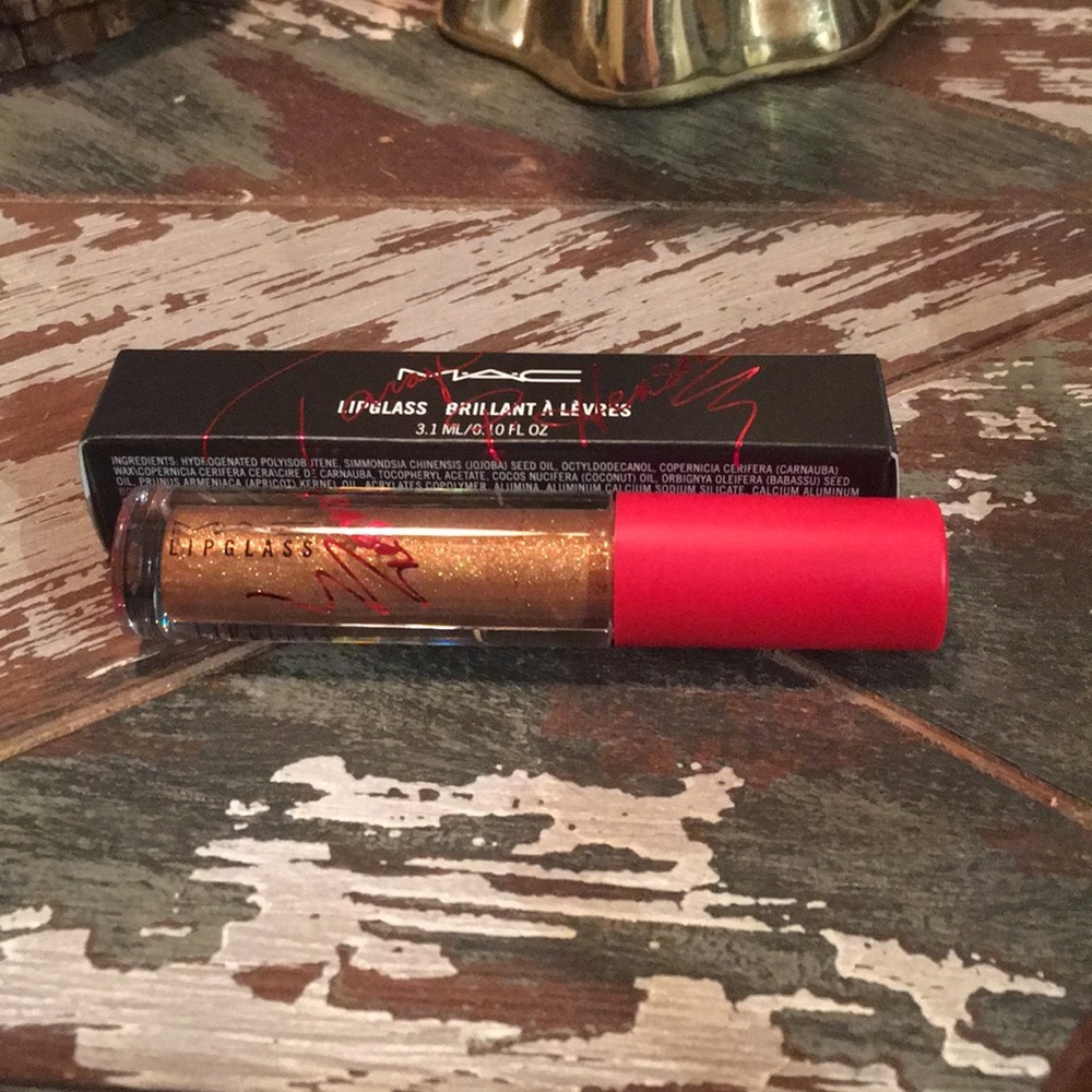 MAC VIVA GLAM TARAJI HENSON 2 GLOSS